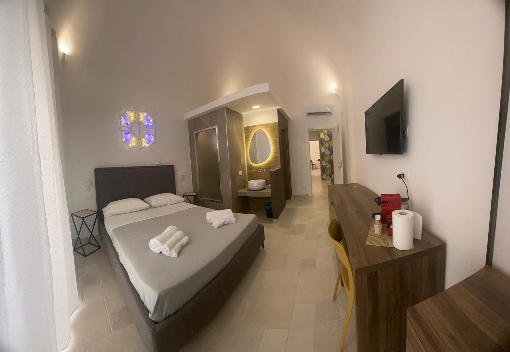 Civico 38 - Le Tre Chiavi Hotel Bari Eksteriør billede
