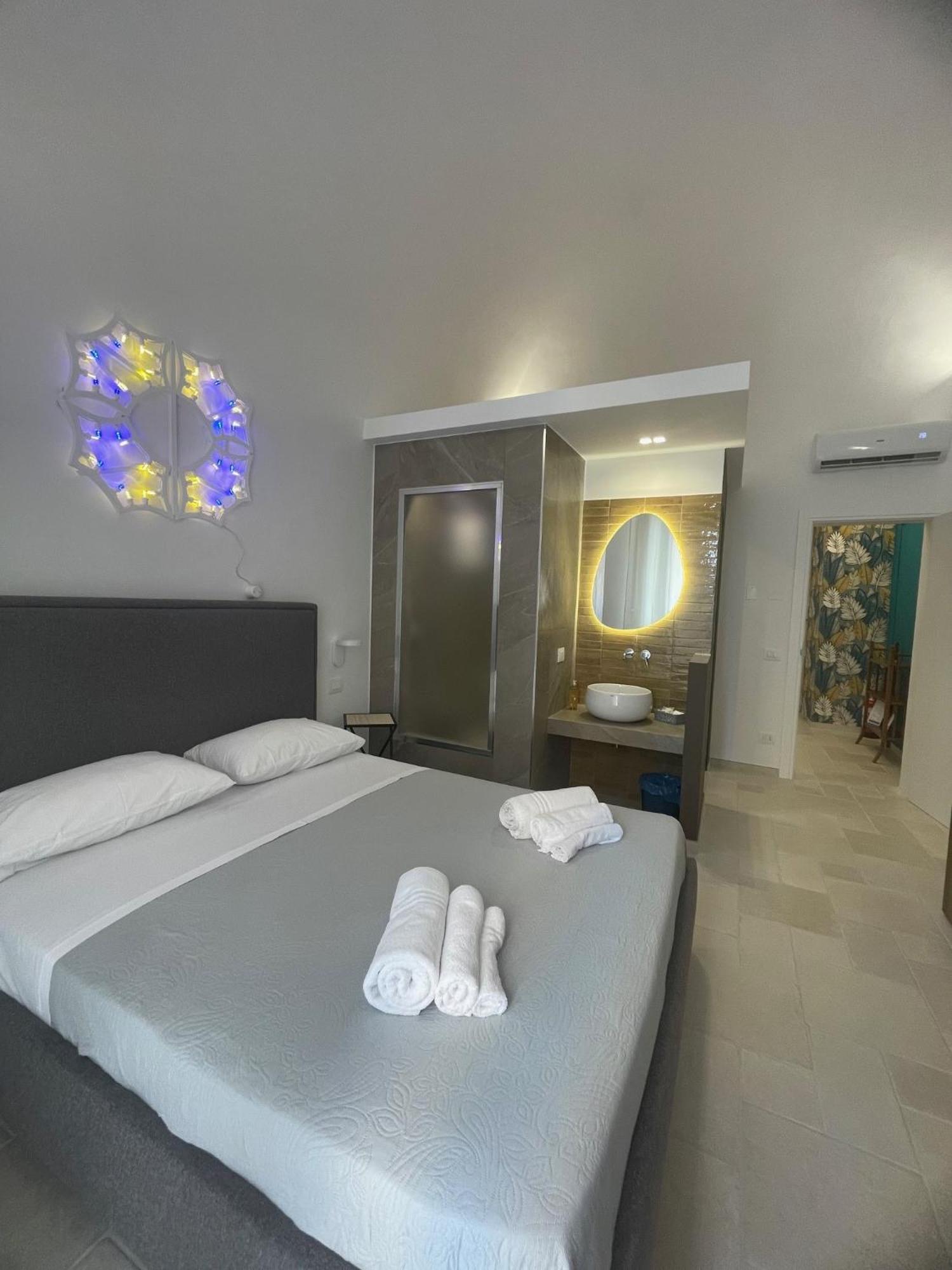 Civico 38 - Le Tre Chiavi Hotel Bari Eksteriør billede